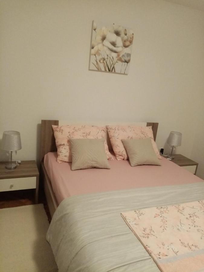 Park Apartman Pridraga Kültér fotó